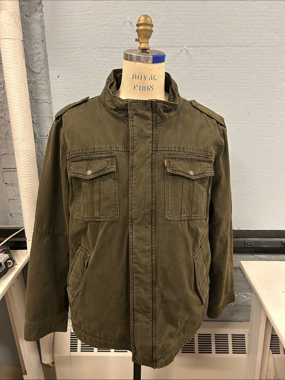 Preworn GUC Mens Levis XXL Jacket